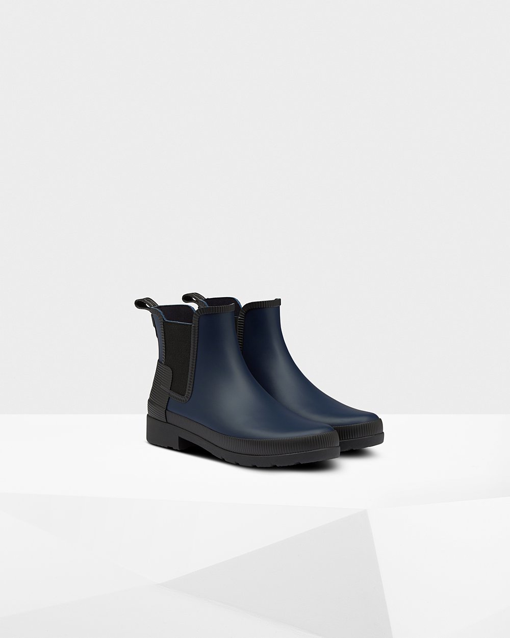 Botas Chelsea Hunter Feminina Azul Marinho/Pretas - Refined Texture Block Slim Fit - 49QGHBXZL